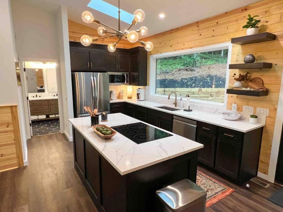 Modern Mountain Getaway With Hot Tub, Fire Pit Villa Sautee Nacoochee Exterior photo