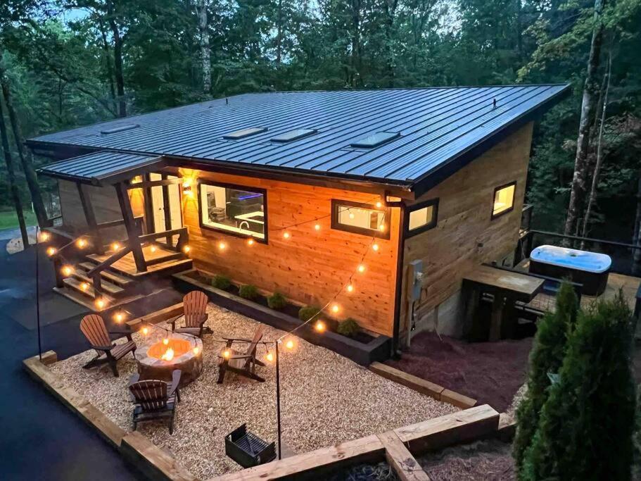 Modern Mountain Getaway With Hot Tub, Fire Pit Villa Sautee Nacoochee Exterior photo